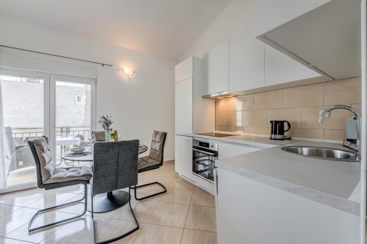 Ferienwohnung Sans Souci Split Exterior foto